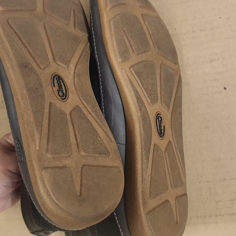 Chaco Black and Gray Chukka Boots with Leather Finish - Picture 5 of 6